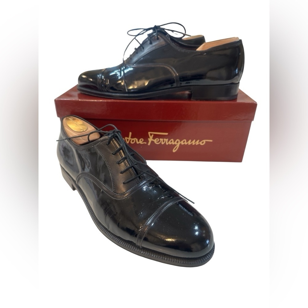 Salvatore Ferragamo Black Lace Up Oxford Patent Cap Toe Shoes Size 8 1/2D